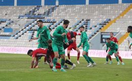 Erzurumspor 90+6’da üçlük attı: 1-0