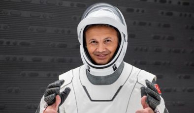 Türkiye’nin ilk astronotu Alper Gezeravcı uzaydaki eve varıyor