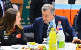 Bakan Bak duyurdu: 100 sporcuyla Paris Olimpiyatları’nda olacağız