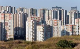 Borçlanarak ev alacaklar dikkat: BDDK değişikliğe gitti! Kredi kısıtlamasından kimler muaf?