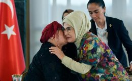 Emine Erdoğan huzurevi sakinleriyle iftarda buluştu: Kültürümüzde yaşlılığın müstesna bir değeri vardır