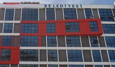 Kentte büyük heyecan! Yeni binanın tabelasına ‘büyükşehir’ yazıldı, beklenti yükseldi