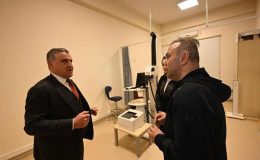 Bakan Bak, Sporcu Sağlığı ve Performansı Merkezi’ni övdü