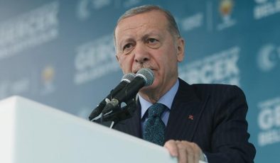 Erdoğan’dan İmamoğlu’na tepki: Ya tatilde ya balıkçıda