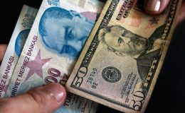 Dolar ve borsa için yıl sonu beklentisi: ‘Daha da aşağılara gitmesi söz konusu olabilir’