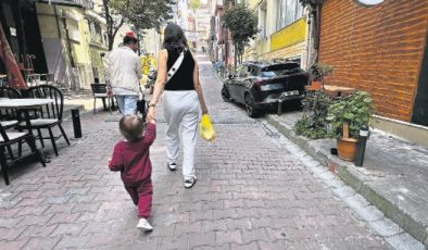 Kaldırımlar işgal altında