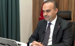 Bakan Kacır, ikinci astronot Tuva Cihangir Atasever ile görüştü
