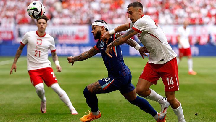 CANLI |                         Wout Weghorst, Polonya karşısında Hollanda’yı ipten aldı!