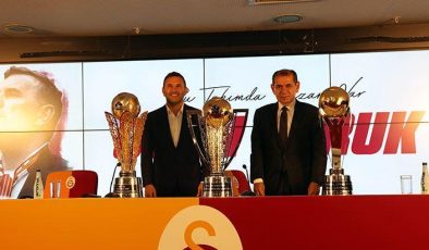 Dursun Özbek: Tutunacak bir dal ararsan mutlaka bulursun