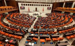 TBMM Genel Kurulu’nda ‘talimat alma’ tartışması