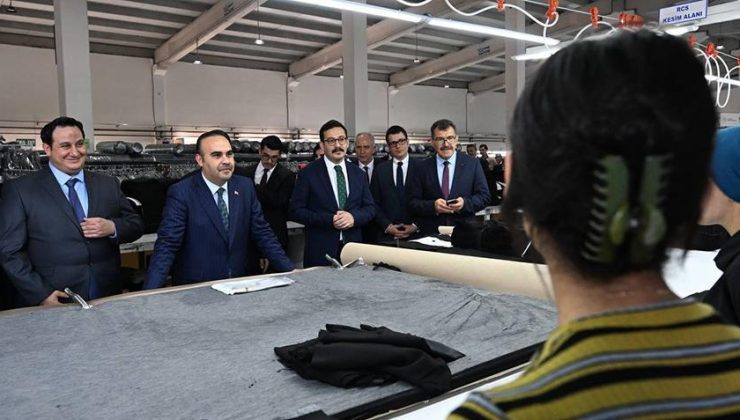 Bakan Kacır: İstihdamımız 32 milyon 900 bini aştı