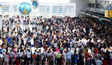 Bakan Uraloğlu açıkladı! 6 ayda 105 milyona yakın yolcu