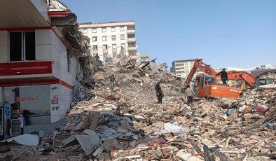 Ebrar Siteleri’nde 76 kişi hayatını kaybetmişti! ‘Bina değil puzzle yapmışlar’