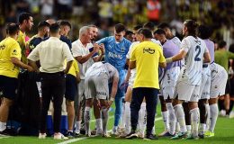 Fenerbahçe’de Jose Mourinho’dan futbolculara net mesaj! ‘Oyunu geriden kurun’