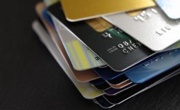 Kredi kartı kullananlar dikkat! Faiz ayarı nakit çekimi düşürdü