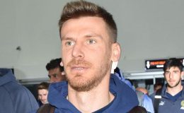 SON DAKİKA | Serdar Aziz sürprizi! Fenerbahçe’den ayrılmıştı, İstanbul ekibine imza atıyor