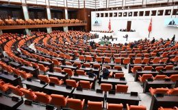 Tartışmalı soyadı düzenlemesini de içeren 9. Yargı Paketi komisyondan geçti!