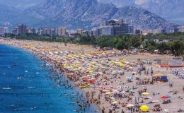 Yaz kış boş kalmayan plajda tatilin günlük maliyeti 1500 liradan başlıyor