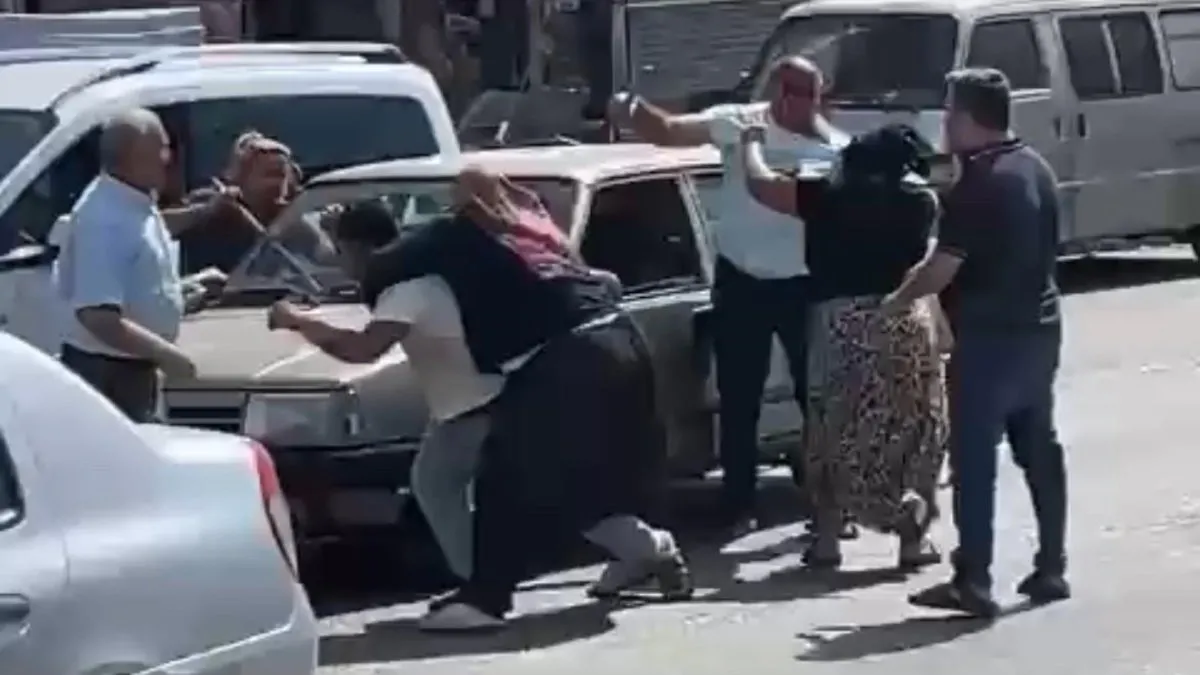 Trafikteki sopalı kavgaya kadınlar da karıştı