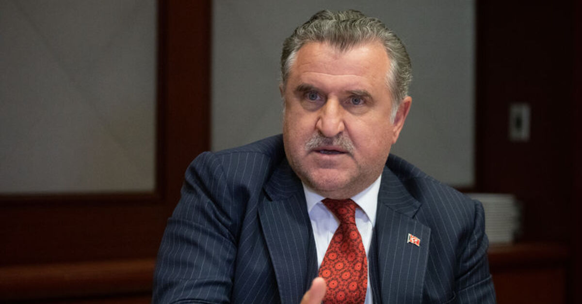 Gençlik ve Spor Bakanı Osman Aşkın Bak Beşiktaş’ın yeni başkanı Serdal Adalı’yı kutladı