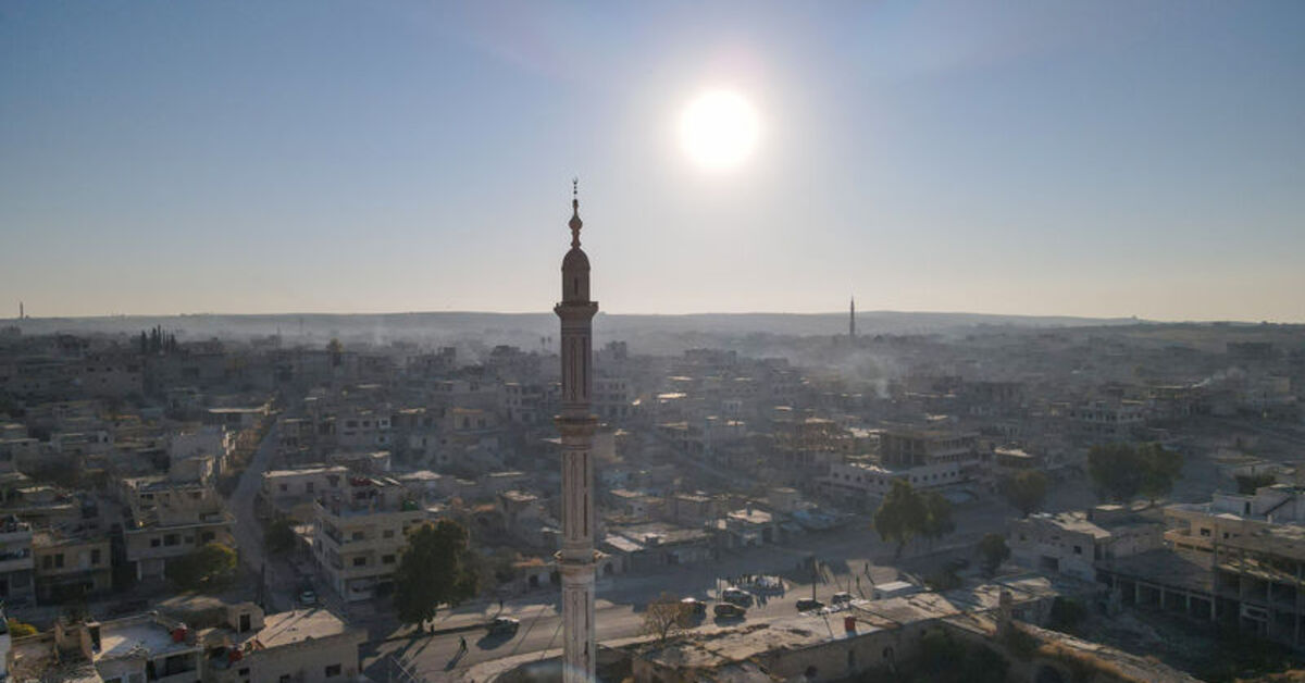Suriye’de yeni dönem: HTŞ’ye yakın sivil savunma yapıları operasyonlarını genişletiyor, göçmenler dönüşe hazırlanıyor