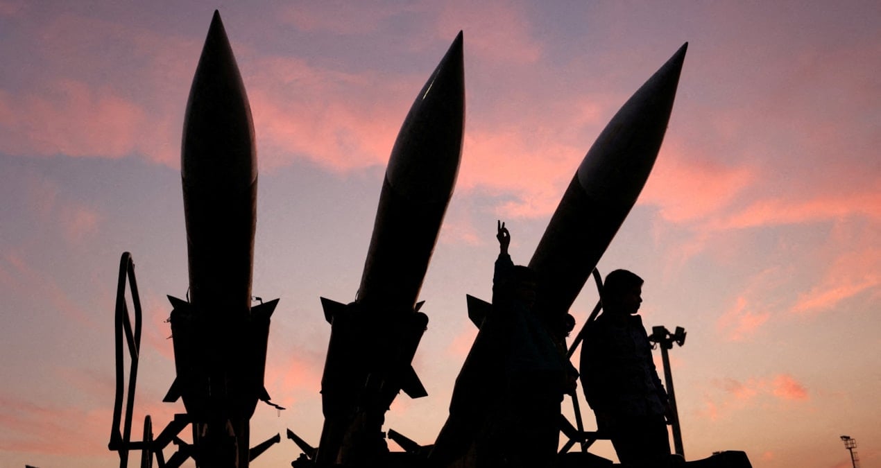 ABD ile masaya oturmak istemeyen İran, Türkiye dahil komşu ülkeleri tehdit etti