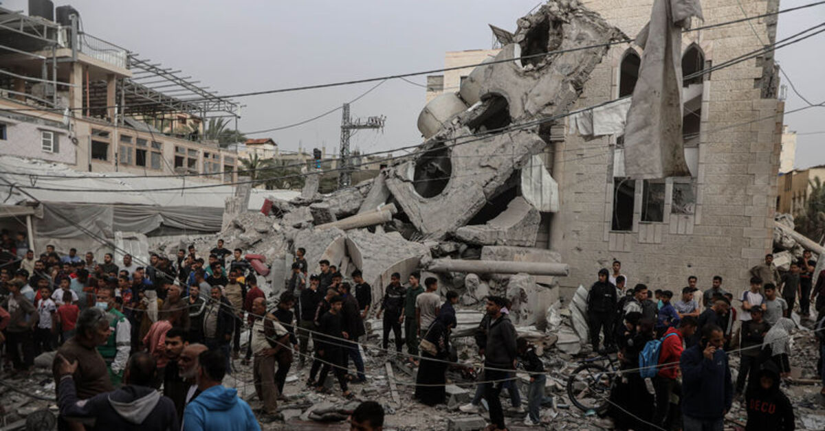 İsrail, “tahliye emriyle” Gazze’nin orta kesimindeki Filistinlileri göçe zorluyor