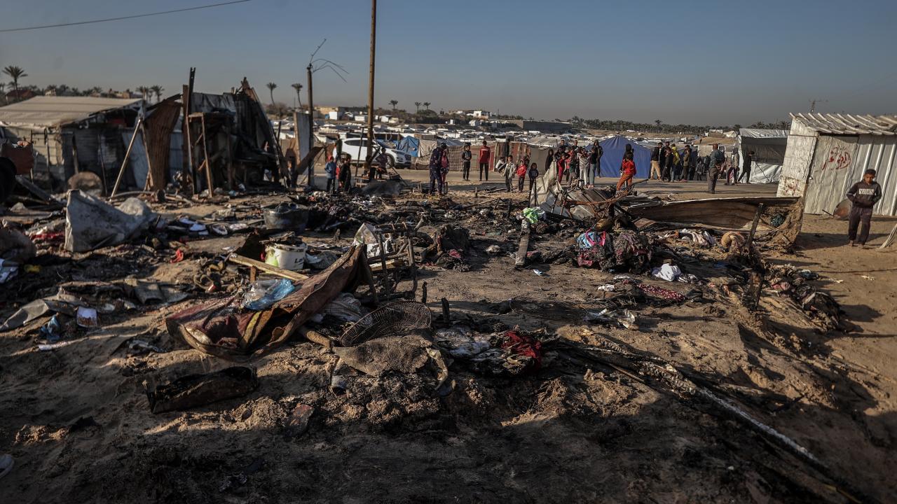 Katil İsrail’in Gazze’ye saldırılarında 32 Filistinli hayatını kaybetti